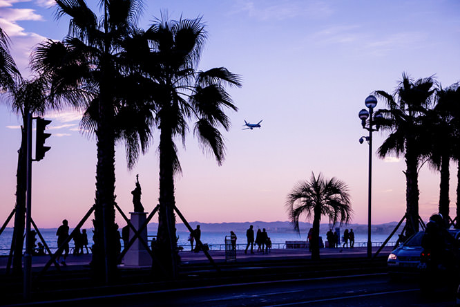 Procédure VOR B vu depuis la promenade des Anglais French Riviera