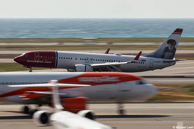 Norwegian Air Shuttle boeing 737-8JP