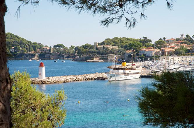 Lighthouse and harbour