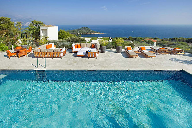 Nice view on Pointe des Colombiers St-Jean-Cap-Ferrat