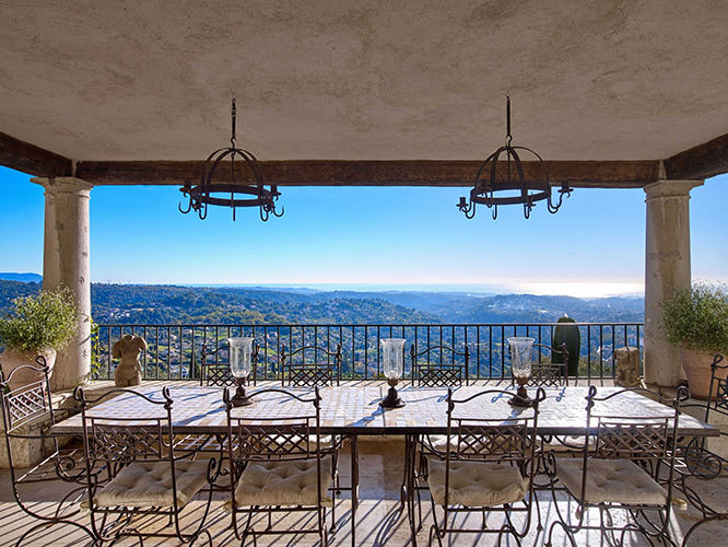 Beautiful terrasse in Saint-Paul-de-Vence, French Riviera