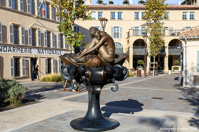 Sculpture in Place Banqui