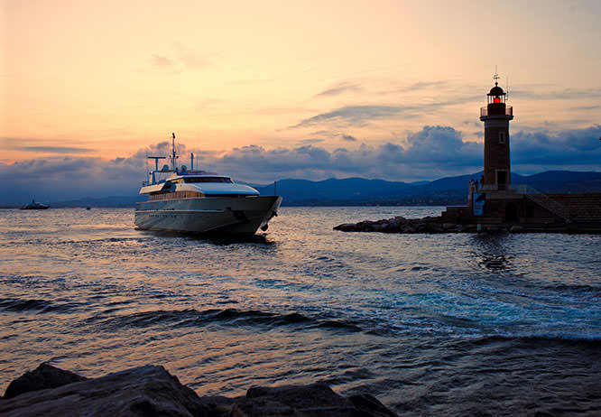 Entrance of the port of Saint Tropez