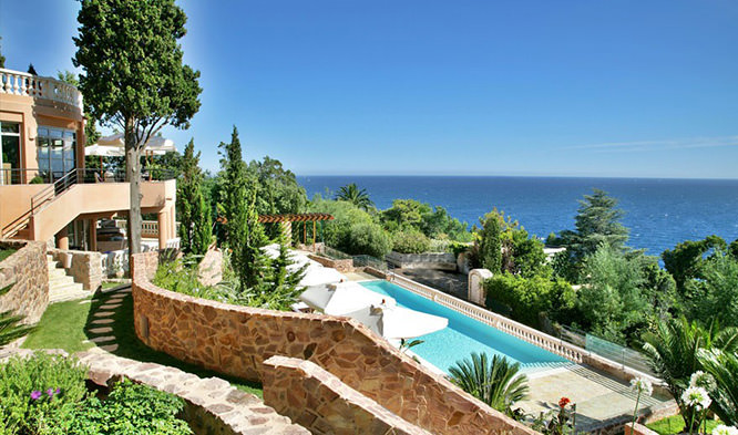 Luxurious villa in Théoule sur Mer French Riviera
