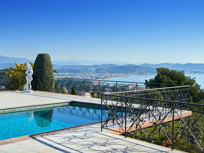 Luxurious villa in Théoule sur Mer French Riviera