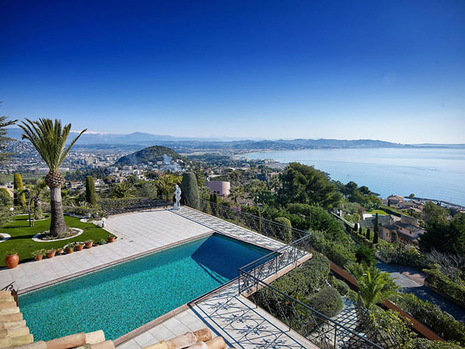 Luxurious villa in Théoule sur Mer French Riviera