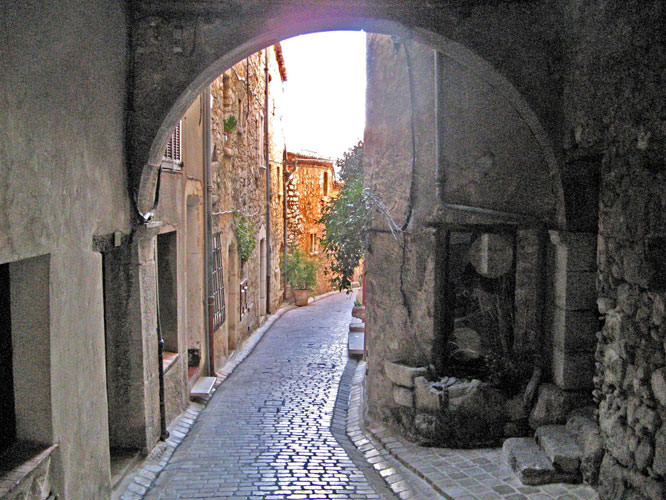 Tourrettes-sur-Loup French Riviera