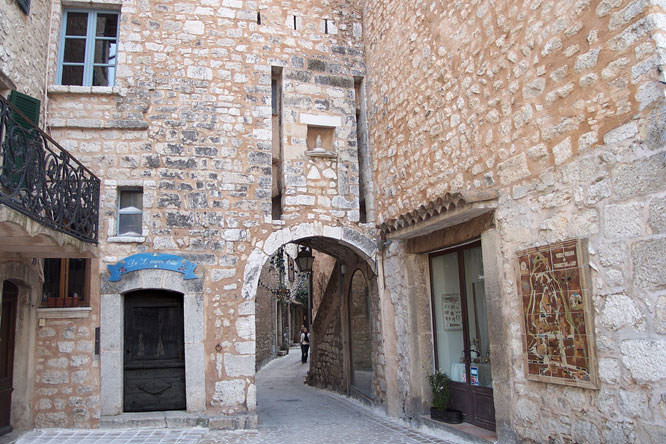 Tourrettes-sur-Loup French Riviera
