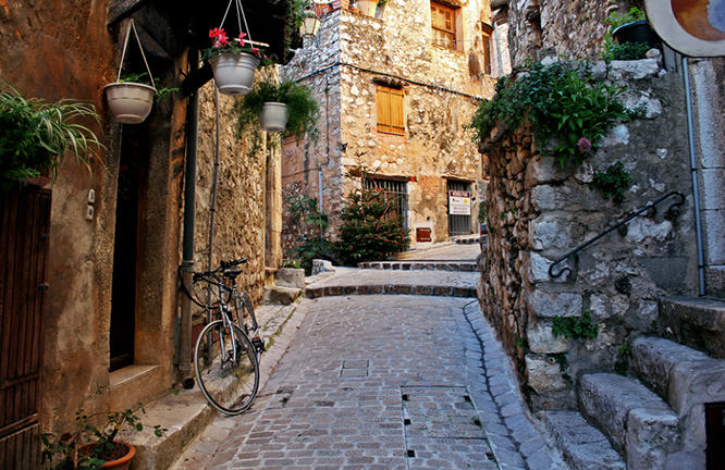 Tourrettes-sur-Loup French Riviera