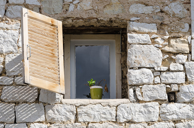 Window plant pot, Vence, French Riviera