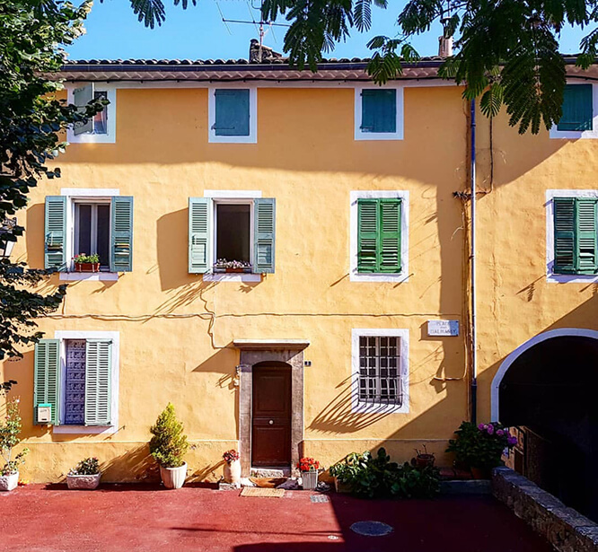 Roquestéron Alpes Maritimes