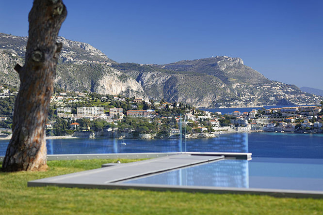 Property in Villefranche with a view on the Bay French Riviera